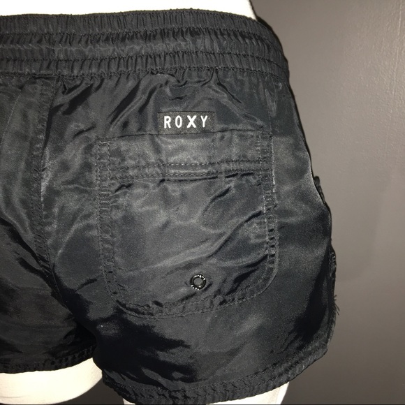 Roxy boardshorts - Picture 6 of 8